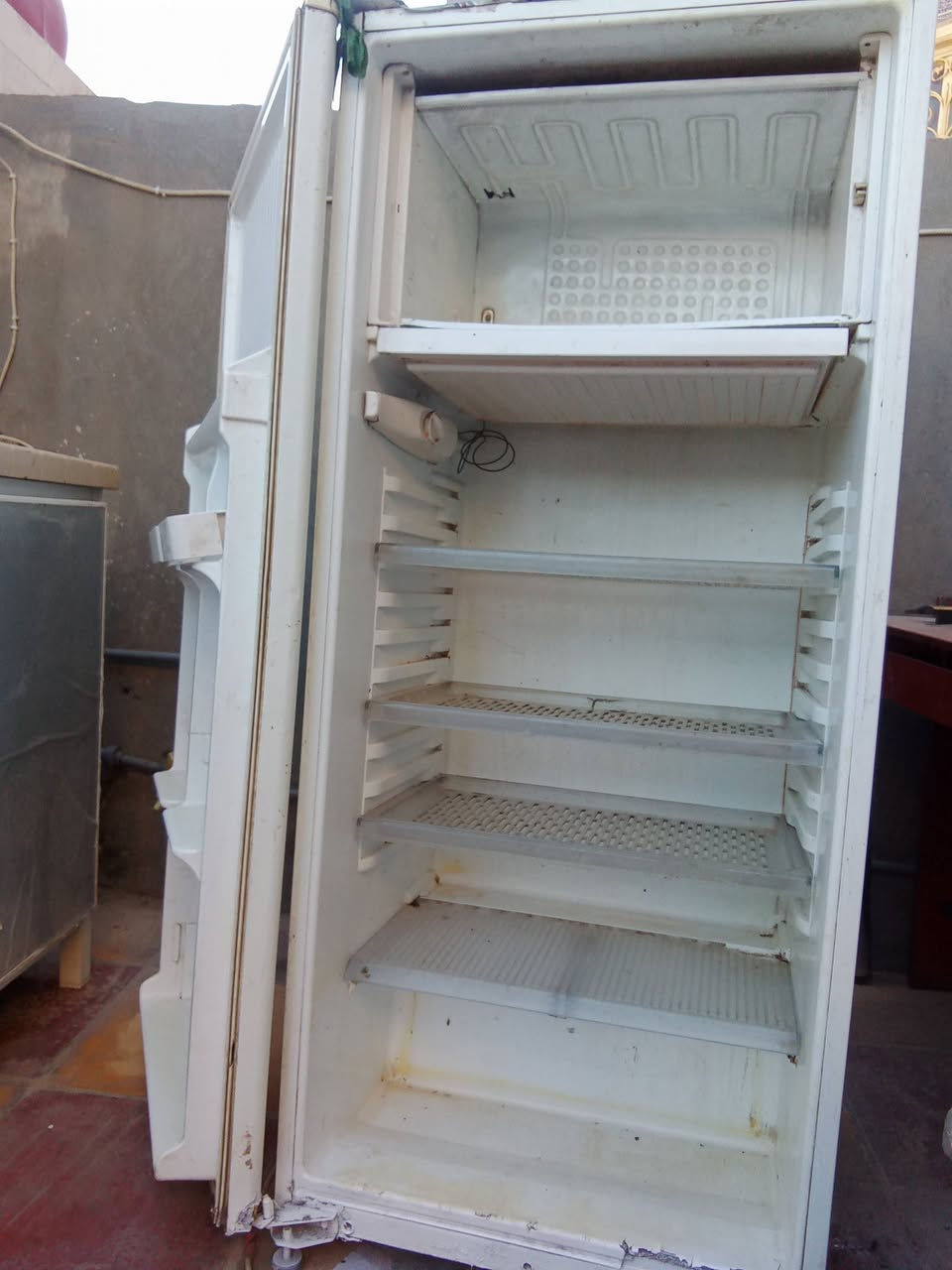 ثلاجه كريازي الباب الاول تريد وتجميد فول عوزه جرارات أبيع هل الموجود


**إذا كنت صاحب هذا الإعلان وتريد حذفه لأي سبب، رجاءا أرسل رسالة إلى الدعم الفني**