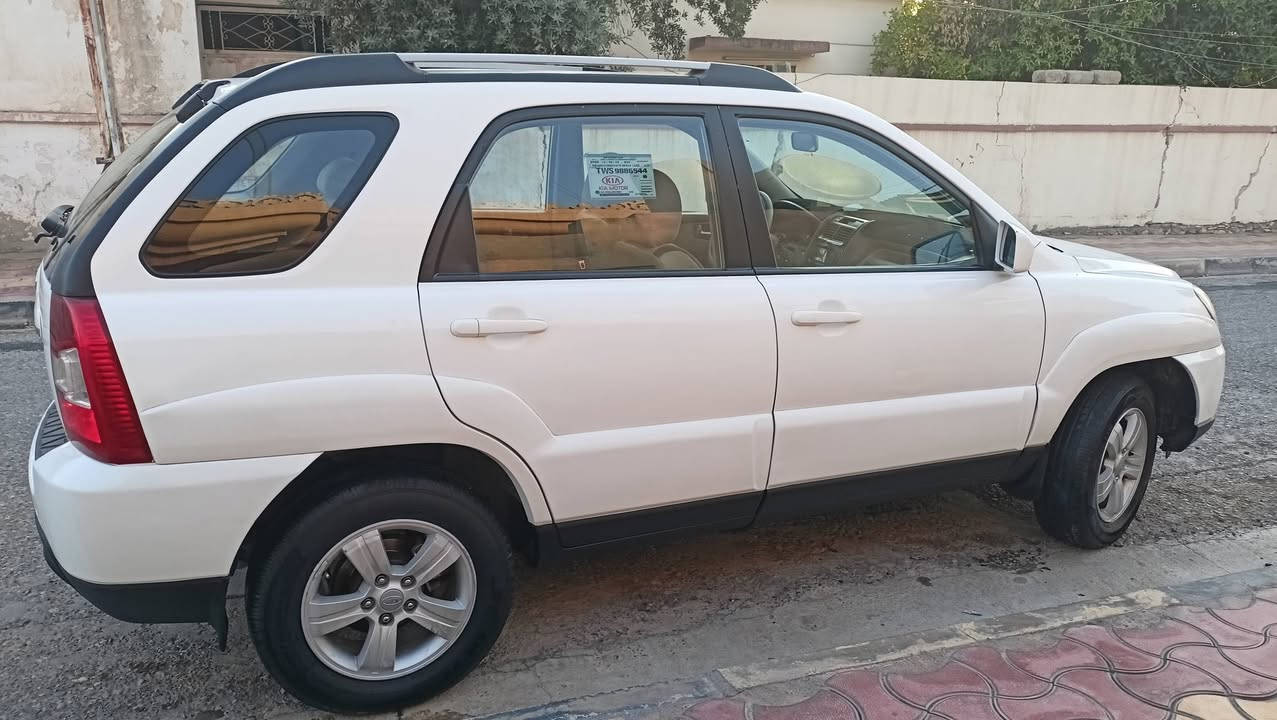 سبورتج 2010 خليجي رقم اربيل بأسمي شرط الوكاله والتحويل داخل صاج فتحه بلسقف بيها قطعتين صبغ بوند و جاملغ بدون دواخل السعر 123 وبيها مجال مكاني تلكيف 
*********** بي واتساب
