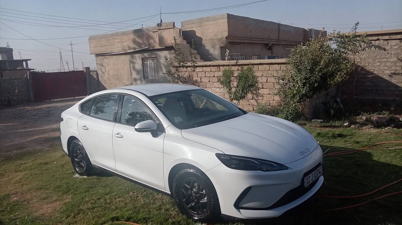 بي واي دي سيل 5 موديل 25 ماشية 9000 جديدة بسمي بيه كابون بانزين سعره 18 مليون رقمي ***********
