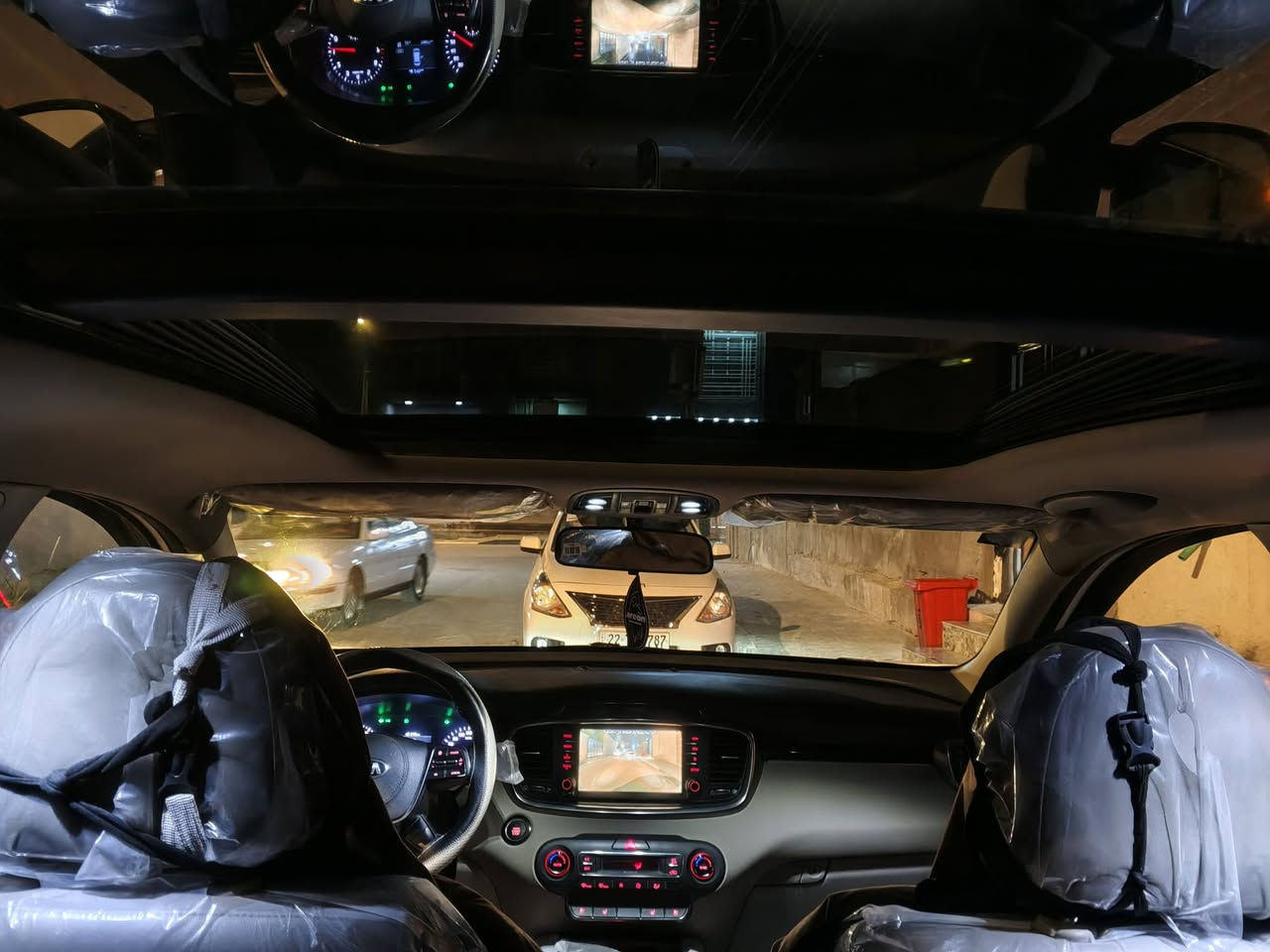 سورينتو 2020 فول مواصفات 1/1 رقم بغداد ماشيه 73 على وضع الشركه برغي مامفتوح بيها. مبدل ماسحات فقط.  طخة صغيره في الجاملغ الامامي.
العنوان البصره ***********
