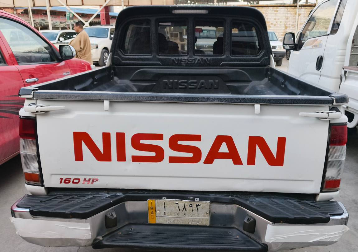 سلام عليكم 
بيكم نيسان شبوط موديل ٢٠١٣
رقم ميسان مداور ثاني يوم سنويه لل ٢٠٢٨
بيها صبق الجاملغات الماميه والبنيد 
محرك وكيل كفاله ترايك وين ما تريد
اكسن كفاله حداديه جديده 
السعر ١٠٧ وبيها مجال
رقم الهاتف ***********
