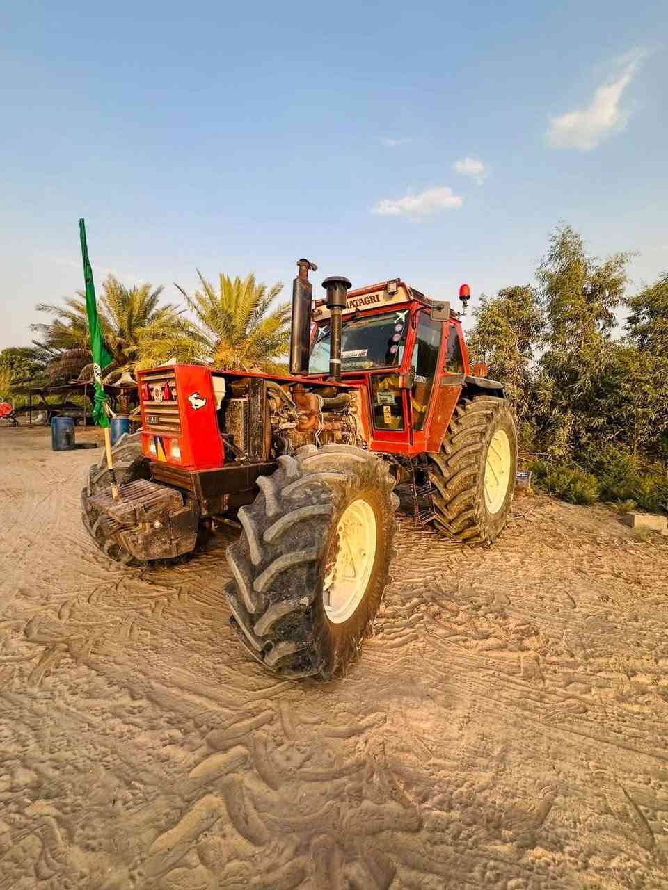 للبيع فيات حجم ١٦٠ فول عادي فقط تكمه عريضه نظيفه ومكفوله عد جناي
السعر ٦٠ وبيه مجال
***********/***********
