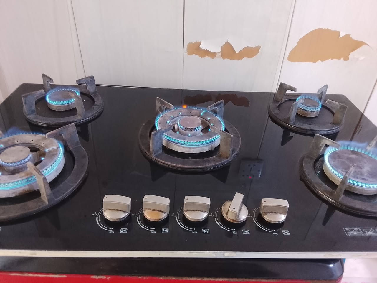 للبيع كلو شغال ***********
