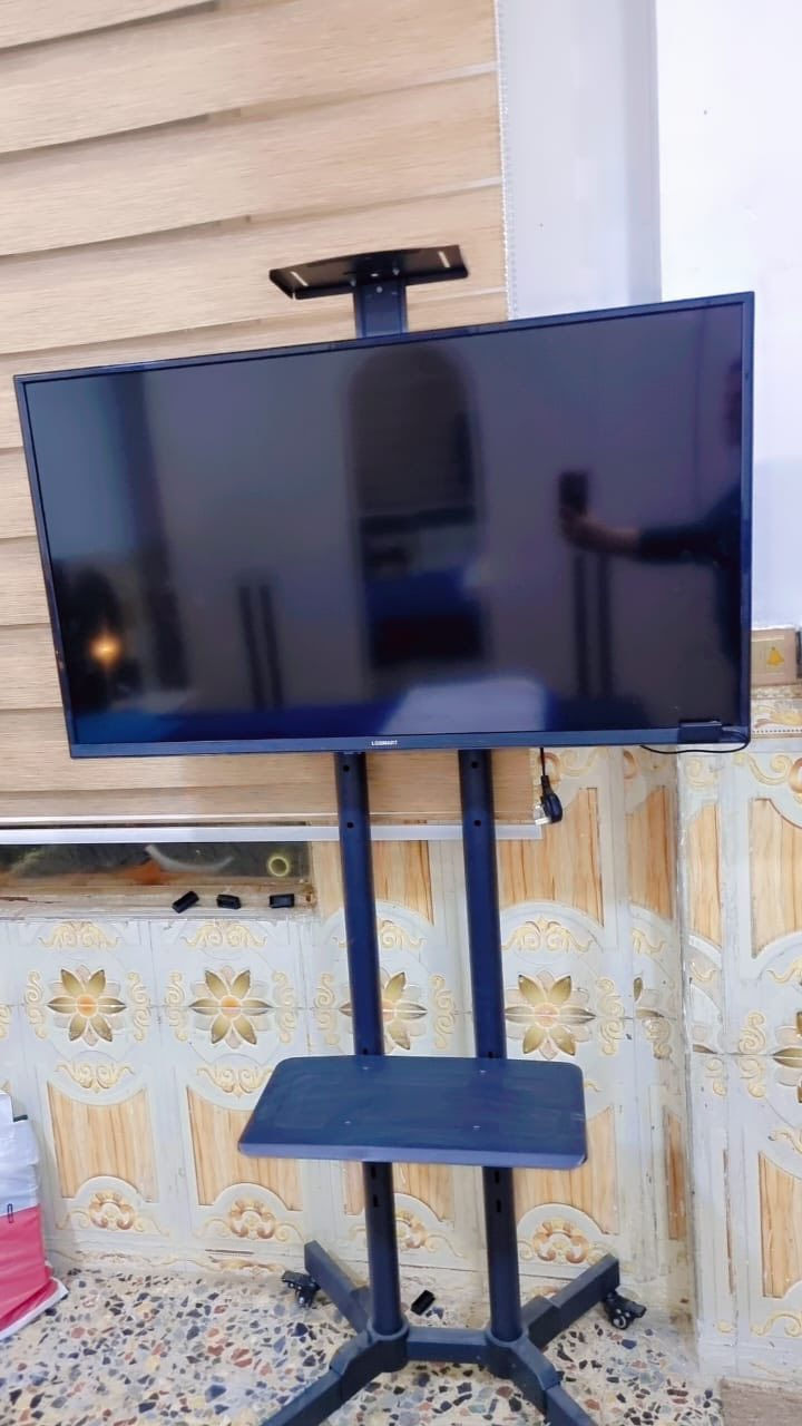 أغراض للبيع سبب سفر
غرفه نوم سعره مليون 
السبلت انفيرتر جنرال واحد طن ونص سعره 600
ستناهز تلفزيون متحرك سعره 60
شاشه ال جي سمارت 150
غساله 10 كيلو ب150
ثلاجه 12 قدم ب150
مكنسه كهربائيه ب30
طبله طعام ب25
ستلايت سعره 5
خلاط سلفر كرست سعره 10 
ستاند اوتي ب5
اوتي بخاري ثنينهم ب25
شوايه مع ماطور يدوي ب10
كله أغراض جديده استعمال كلش قليل


**إذا كنت صاحب هذا الإعلان وتريد حذفه لأي سبب، رجاءا أرسل رسالة إلى الدعم الفني**