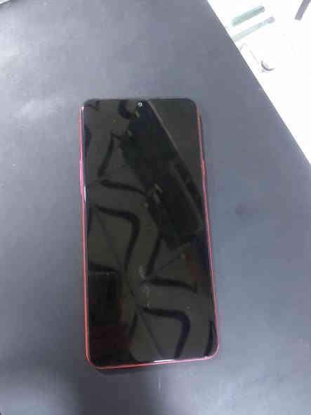 A20s مكفول من زلخ وعل فحص شرط  جديد البيع سعر ٩٠لتواصل ***********
