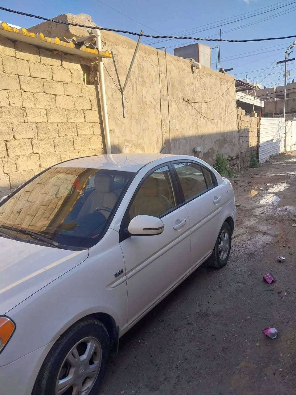 للبيع اكسنت موديل 2011 شركه العامه صبغ بس بنيد ولباقي مكفول رقم بغداد بسمي تحويل ثاني يوم بكام سياره بفداد حي اور 
السعر
93وبيه مجال ملاحضه المحرك 1.6 المرغوب*********** ستفسار اتصل
