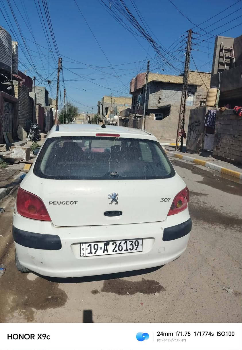 سلام عليكم سياره بيجو فرنسي للبيع حجم ٣٠٧ موديل ٢٠٠٥ رقم  كربلاء كير مكينه كهربائيات كامله تبريد ثلج مكاني  بغداد يحتاجله تعديلات كلش بسيطه دواخل نضيفه سعر ٤٤ وبيها مجال بسيط***********
