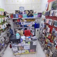 إكسسوارات موبايل • مع البضاعة • كربلاء حي الأطباء