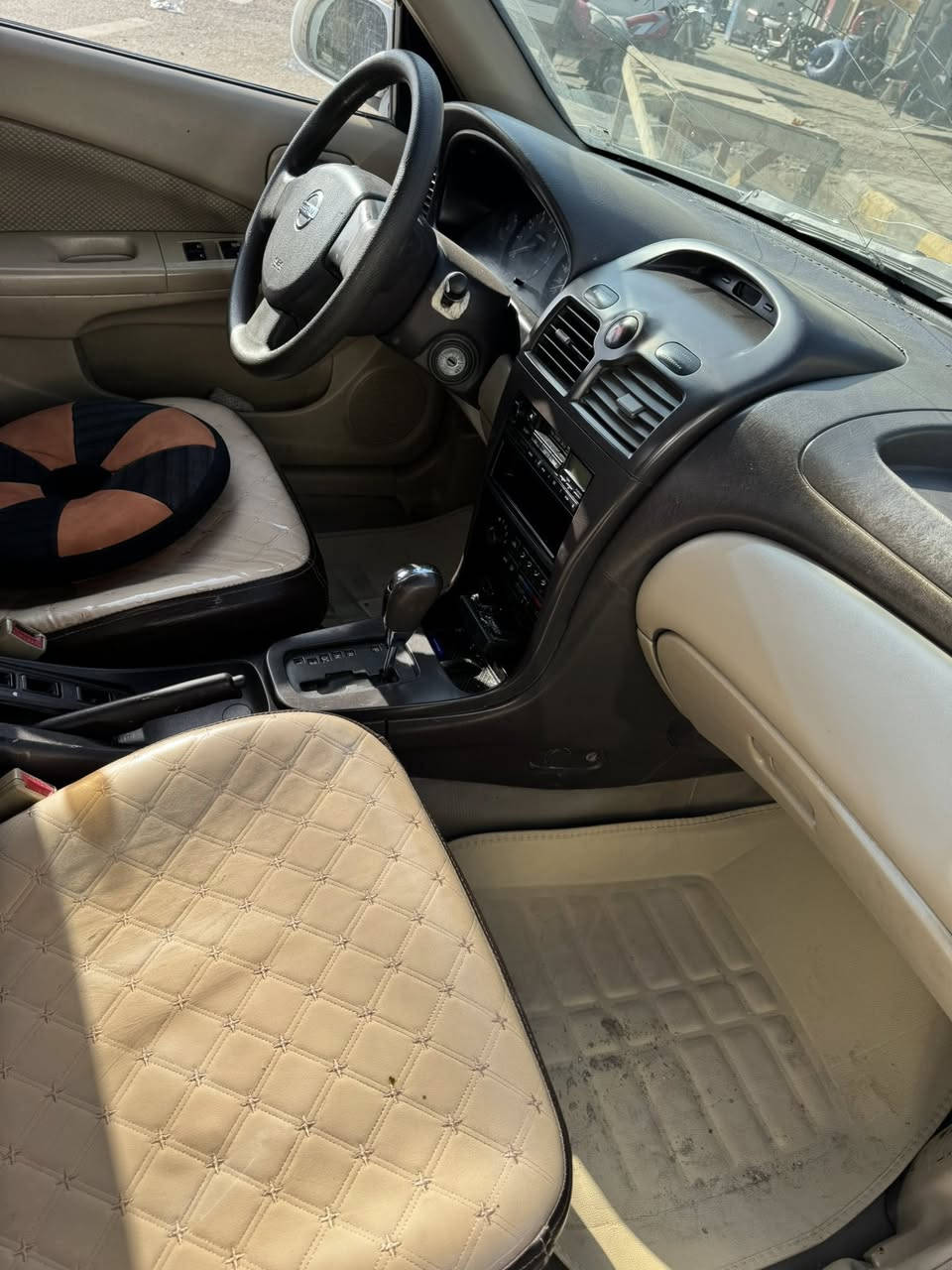 نيسان سني كوري موديل 8 ماشيه 200 الف رقم بغداد تحويل ثاني يوم مكفوله من الضربه القويه مكفوله من الصبغ العام جاهزه من كلشي السعر 95 وبيه مجال  بسيط الاتصال بالرقم  *********** مكان السياره واسط
