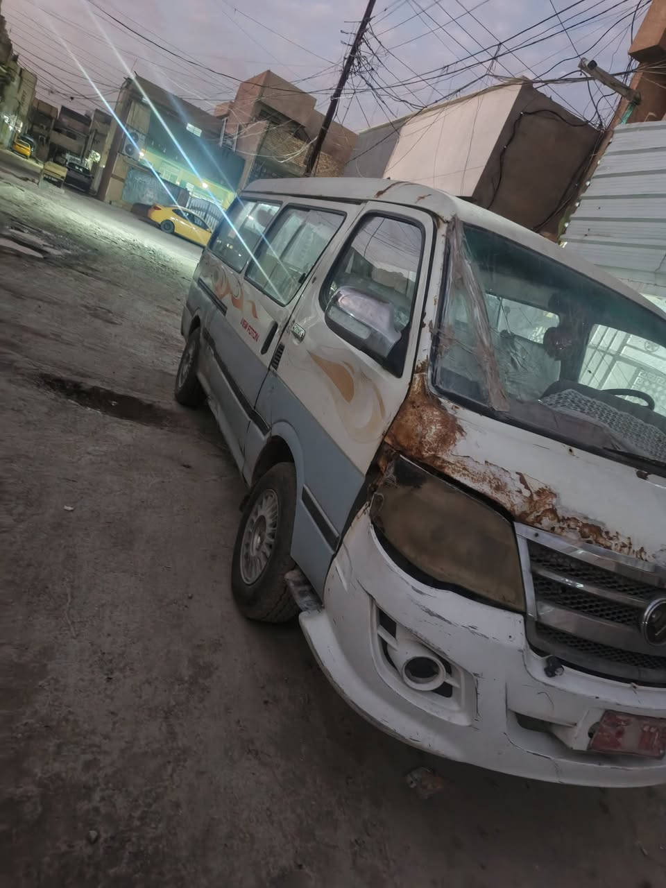 سلام عليكم فتون موديل ٢٠١١مكينة هستوني شادهة وكير جديد تخم تاير بيهة نقص بس الباور بيهة مكينة فور واي راعيهة موجود بس مطلوب ضرايب اني ابيع صافي مالي علاقة يعني ابيع موصلية انطيك رقم راعيهة ونتة ويا السعر ١٧وبيهة مجال شي بصيط رقمي ***********
