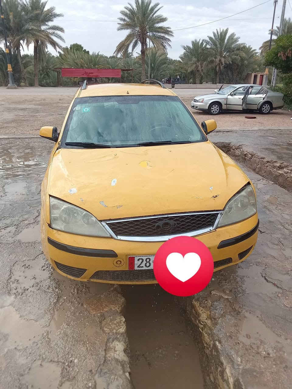 فورت ألماني مونديو مكفولة من الضربة والتبديل مويل 2007 مصفرة مرور وهيئة
مكينة وكير ياباني محورة اوتوماتيك 
مكاني الديوانية قضاء غماس
علمآ السيارة للبيع او مراوس 
السعر 33 ورقة وبيها مجال 
إتصال فقط 
***********
