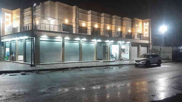 مجمع طبي الايجاراربع شقق محلات ركن صيدليه بناء درجه اولى اي استفسار اتصل على صاحب البنايه ***********
