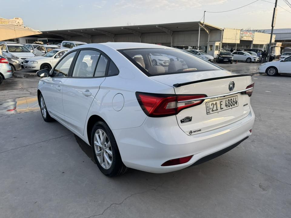 ئێمجی 5 
2025 
22 هەزار ڕۆشتوە 
زەمانی شەریکەیە 
یەک درگای بۆیاخە 
سعر 97 گەڵا 
***********
