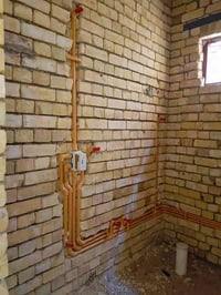 سباك تئسيس ماي أو مجاري شغل مثل ماوضح بل صوره متفرغ وسعار مناسبه 07700...