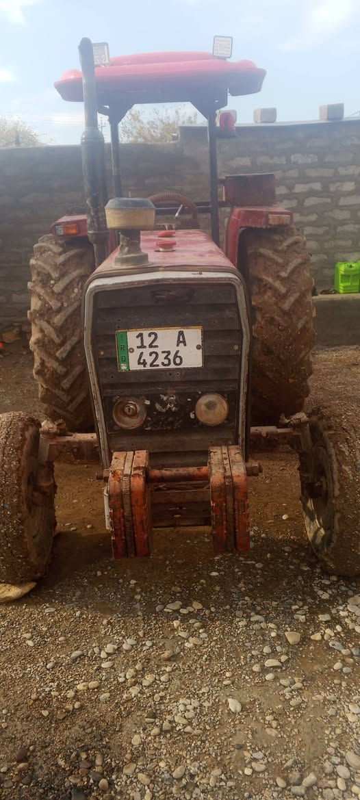 السلام عليكم يوجد تركتر فورگسن  للبيع كل شيء شرط جاهز عالشغل حجم 290 السعر 13قفل ***********
