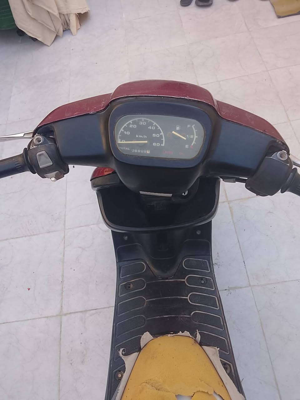 السلام عليك بتره للبيع مكينه ناعمه شرط الفحص ابلاد ناصريه مركز السعر 250تواصل ***********
