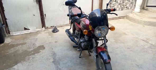 السلام عليكم ورحمه الله بوكسر 2018 رقم سنويه مكينه ما مفتوحه السعر  1400 بيها مجال بصيط 
العنوان بهرز الدواسر للتواصل***********
مكلف بلنشر
