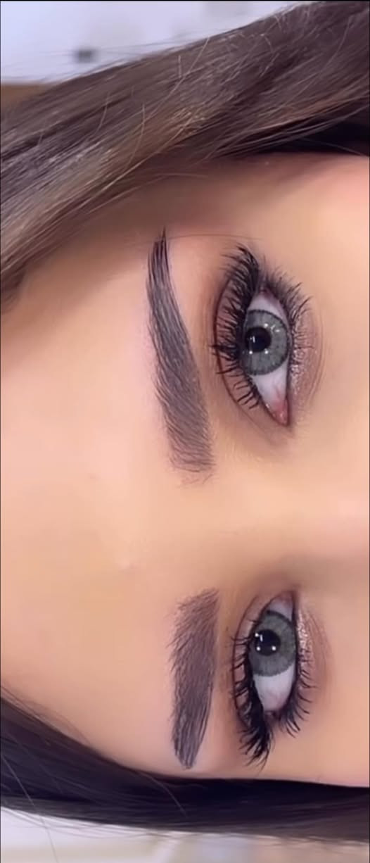 بناات وصلت العدسات الكوريه الي موصيني عليها
✨ عدسات أمـارا فوريڤر (Amara Forever) ✨

عدسات لاصقة تجميلية تمنحك لون عين طبيعي وجذّاب مع راحة عالية بالاستخدام 👁️💎

🔹 قطر العدسة: 14.5 مم

🔹 ليش تكبّر العين؟

لأن بيها إطار لوني ناعم (Limbal Ring) يحدد العين ويعطيها حجم أكبر ولمسة بروز طبيعية بدون مبالغة

✔️ ألوان راقية تناسب كل ألوان البشرة

✔️ مظهر طبيعي وواضح بالتصوير

✔️ خامة مريحة وآمنة على العين

✔️ مناسبة للاستخدام اليومي والمناسبات

السعر القطعه 20 الف مع توصيل 🚚


**إذا كنت صاحب هذا الإعلان وتريد حذفه لأي سبب، رجاءا أرسل رسالة إلى الدعم الفني**