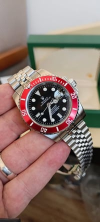 ساعة • مع علبتها • توصيل ديالى