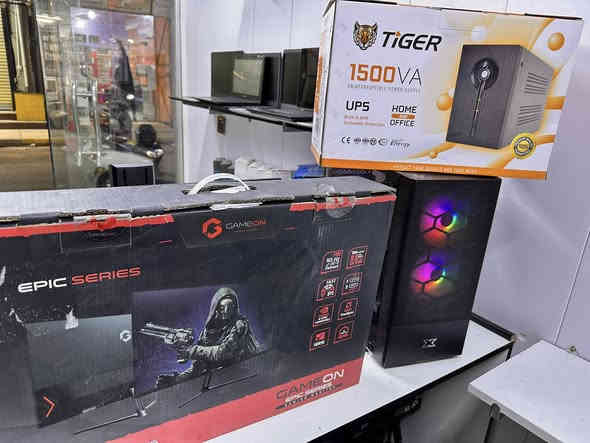 هذا العرض ما يتكرر كل يوم 
سيت اب كامل 
I3 10100F
Gtx1650 4GB
M.B B560 ASROCK 
RAM 16 2666 
SSD128-HDD500
P.S DEEPCOOL 500W+80PLUS
CPU COOLER -COOLER MASTER
CASE XIGMATEK
MONITOR 
165hz-0.5 ms GTG -ips-24 
UPS TIGER 1500VA 
كيبورد ماوس سماعة باد ماوس 
كل هذا بسعر ٥٧٥ الف
متوفر توصيل لكافة المحافظات
عنوان المكتب كوت-المشروع-شارع الحاسبات-مكتب mega 
***********
