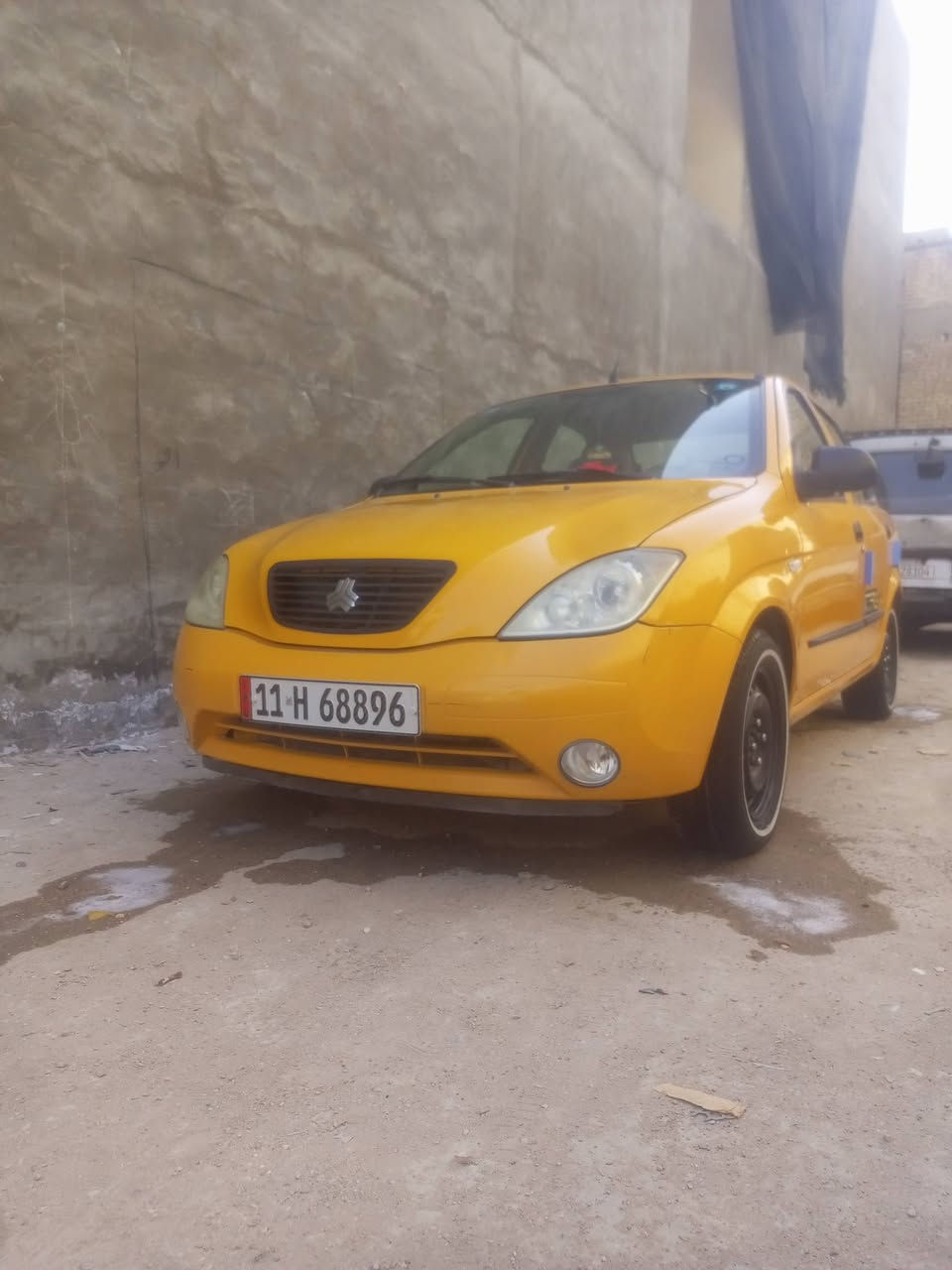 السلام عليكم تايبه 18مكفوله ظربه وصبغ طخه خفيفه بلهلال بس مكينه كير تبريد شركه ماشيه 148بااسمي رقم انكليزي مصفره وجاهزه ثاني يوم تحويل وهزه جديده 54بيهه مجال بصيط جدا بغداد بلديات ***********
