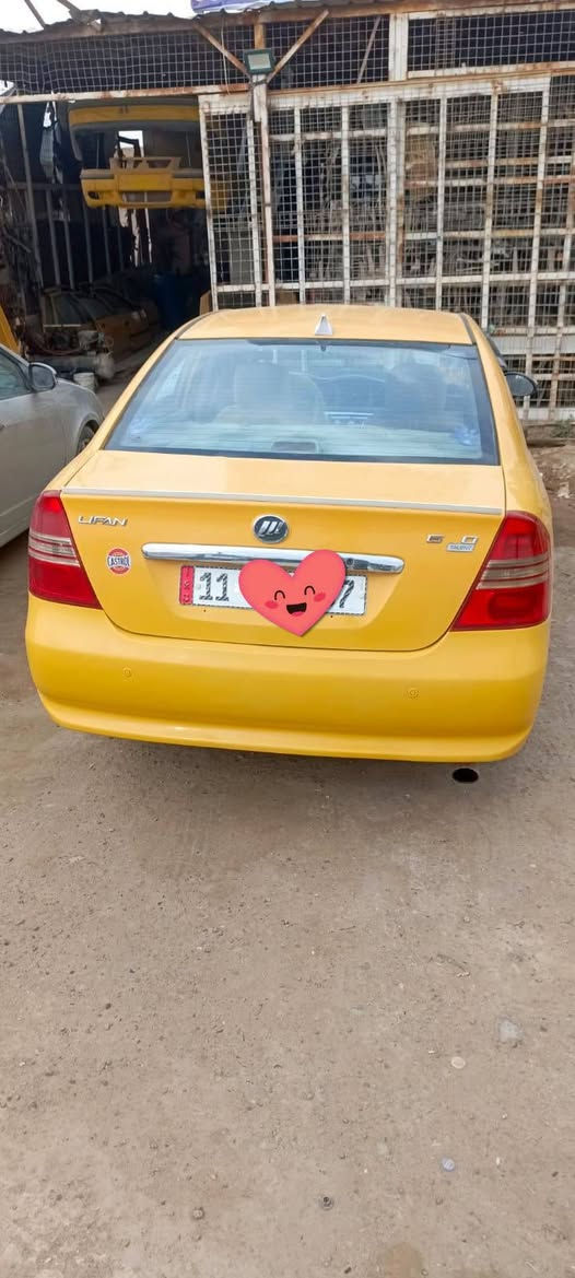 السلام عليكم سياره نيفان للبيع 2011 ماكينه كورولا جير عادي سياره مقفوله مند السعر  45 بيها مجال للطيبين رقم بغداد وسنويه 30 سياره باسمي تحويل ثاني يوم***********
