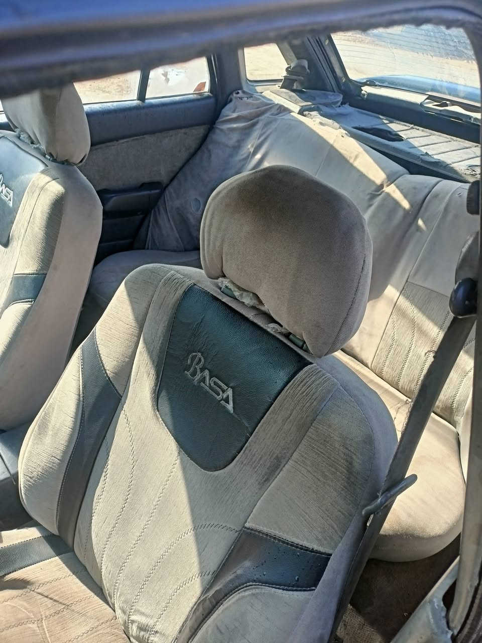 سيارة مسبوشي لانسر نضيف موديل 93سنوية خضرة صاحبها موجود شرط التحويل سيارة حلوة ونضيفة كابون بانزين بيها محرك وگير شرط ما يعوزهة كل شي شغل وامشي وين ما تريد شراي خابر وتدلل
***********
