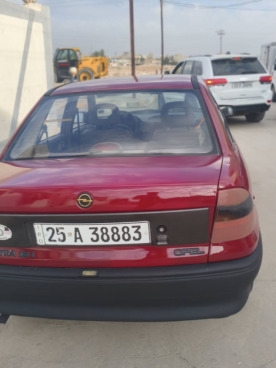 سياره استره جديده  موديل 93 البيع مكاني كركوك ‏‪0785 817 3576‬‏
