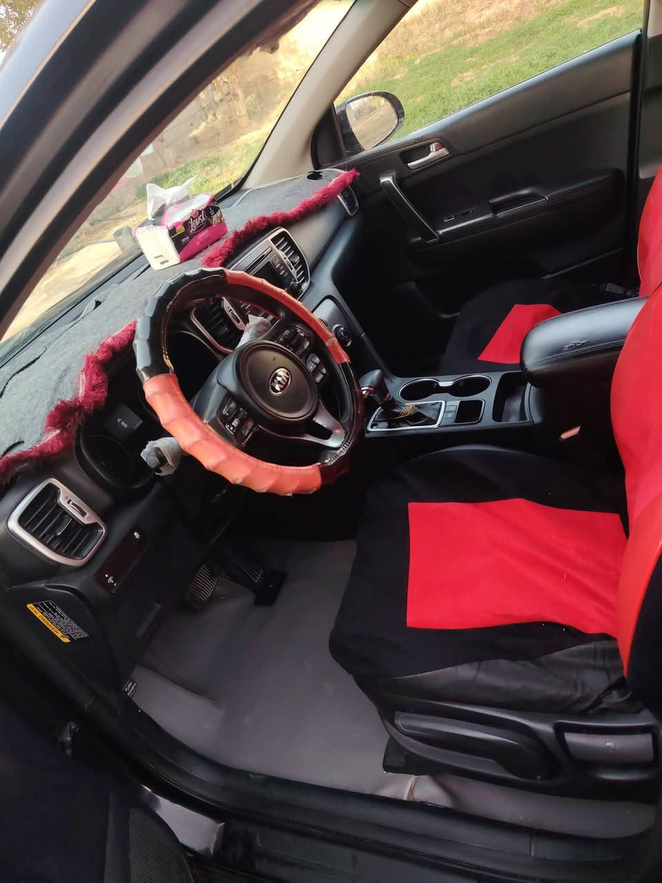 سبورتج امريكي 2017 رقم اربيل بأسمي شرط التحويل مواصفات نصف فول ماحاجه ادوخكم واكتب عريضه سياره بدون صبغ عدا جاملغ وبنيد تبديل وصبغ بدون لغد بدون شواصي بدون ايرباك 
السعر 14.500 $ بيه مجال بسيط حك العمله المكان بغداد
***********
***********
متوفر واتساب
