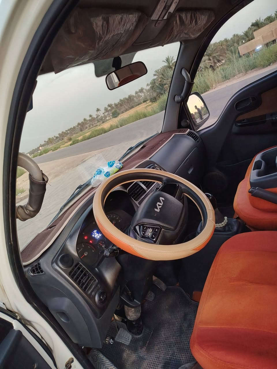 السلام عليكم للبيع كية موديل 2023
السيارة مكفولة كفالة عامة وجاهزة من كلشي رقمها بابل انكليزي بأسمي تحويل ثاني يوم مكاني حلة مركز السعر 150 وبيها مجال للاستفسار ***********
