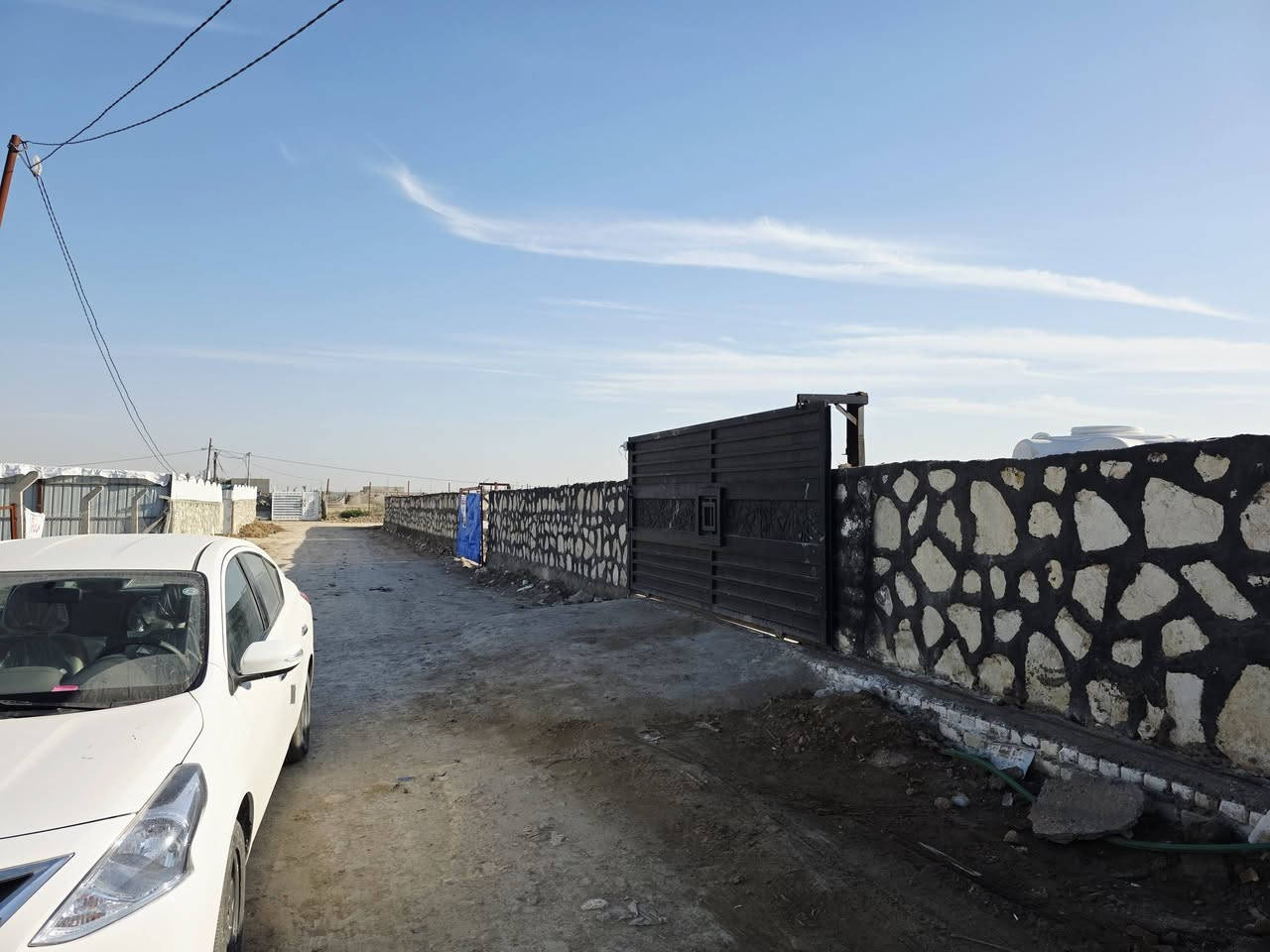 ارض للبيع مساحه850 متر وجها 15 ونزال55 ع طريق الدغارة ديوانيه خلف مطعم واثق بلمزارع   سعر 24 وبيه مجال***********
