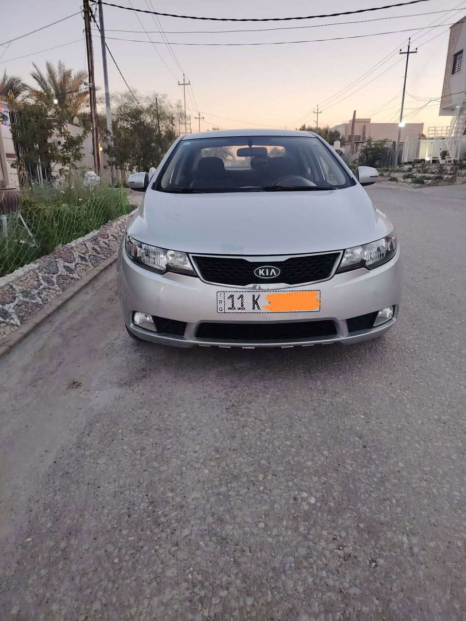 سلام عليكم مرخصت لادمن سيراتو 2012  رقم بغداد دولي بسمي خليجي مكفوله من الصبغ بيه بارد الباب الوره السايق مكينه 1600 مامفتوحه تخم تاير باتري جديد السياره ماشيه 157 
السعر 103 
مكان سياره بابل قرب تقاطع السده 

***********
