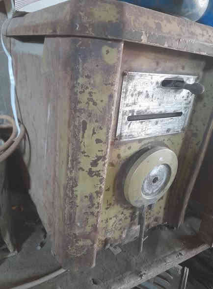 السلام عليكم غراض حداده للبيع كل قطعه وسعرها 
1: مكينة ياباني قدره ٣٠٠
2:مكينة ياباني قدره ٢٥٠ 
3:كراكر قدره ٢٤٠ عدد ٢ 
4:دريل تثقيب ثابت صيني 
5:كتر حديد ثري فيز 7.5احصان 
6: مكص بليت كامل هو وقاعده
الاتصال ***********
