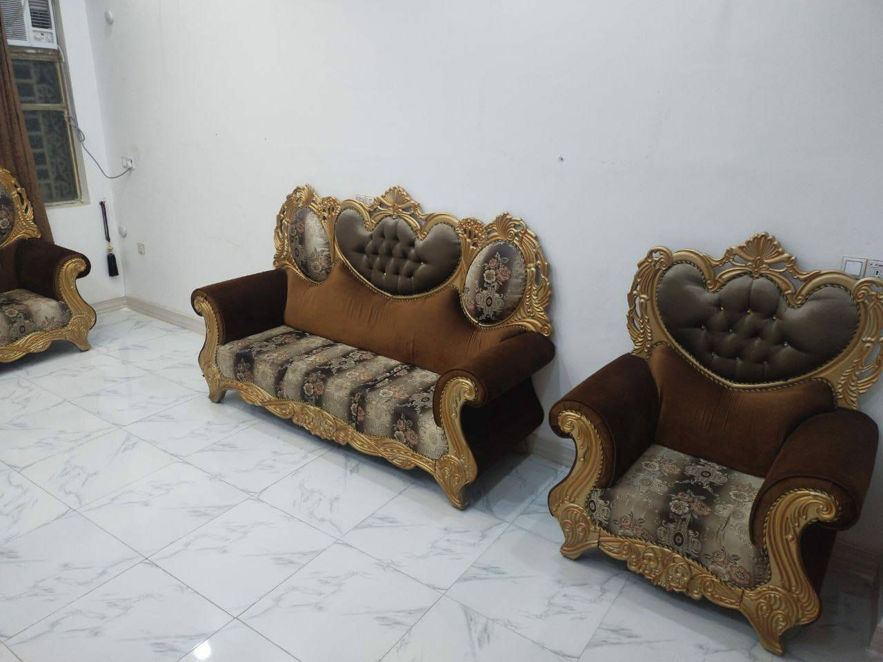 تخم رأسي للبيع جديد كلش
***********
