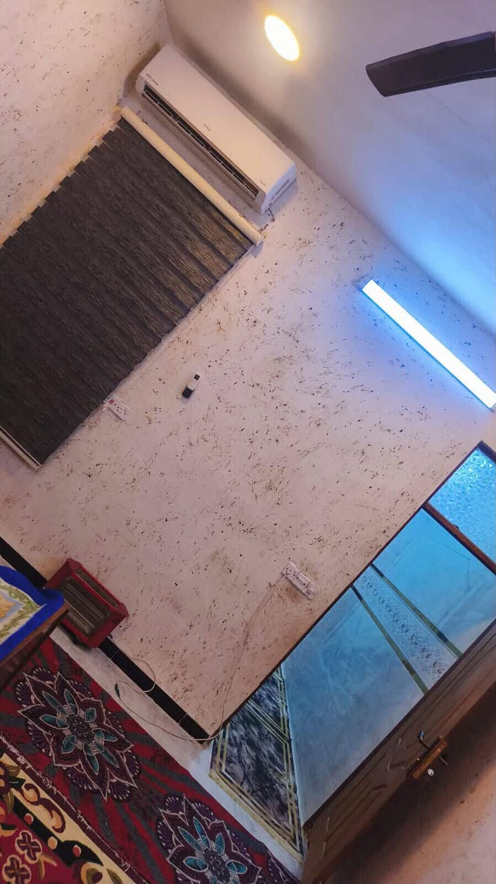 سلام عليكم يوجد بيت في المدائن منطقة الحضارية
المساحة90 متر
ويتوفر معه سبالت 
البيت ع قرار ١١٧
السعر ٦٥ مليون وبي مجال 
الاستفسار اكثر اتصل على الرقم 
***********
