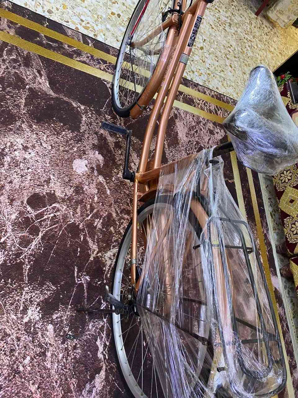 سلام عليكم للبيع بايسكل بناتي حجم ٢٦ لون مميز جاهز سعره 80 وبي مجال بسيط مكاني واسط الزبيديه الاستفسار ***********
