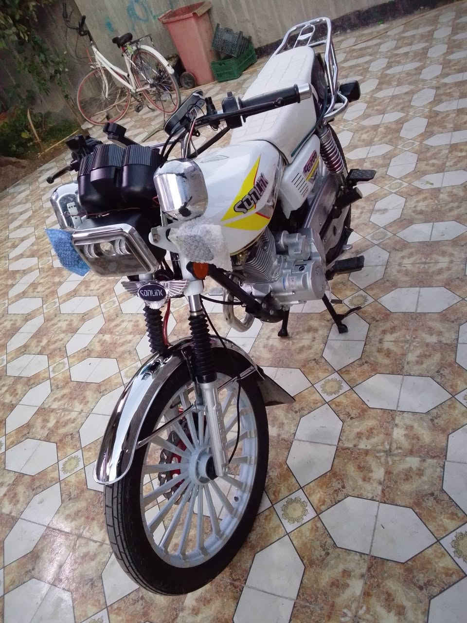 سلام عليكم سيفان 25 كفالة عامة 1على 1
السعر 775 وبيهة مجال حك جيتك 

دراجة زيرو مماشية قليل 

للستفسار اتصل عل رقم 

***********

مكاني ديالى الخالص هبهب
