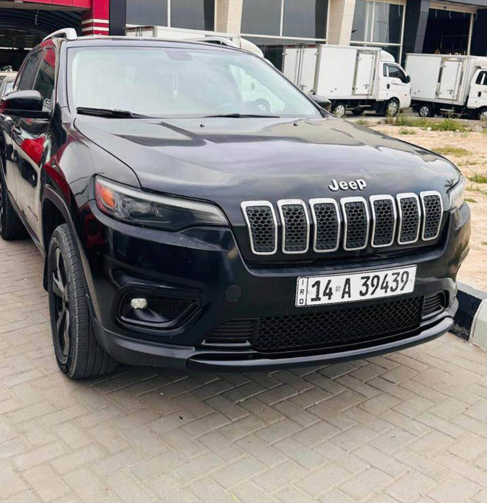 جيب بزون
 2019
V6
رقمها بصرة 
فول بدون تنته
على الرقم 
*********** البصرة, العراق
