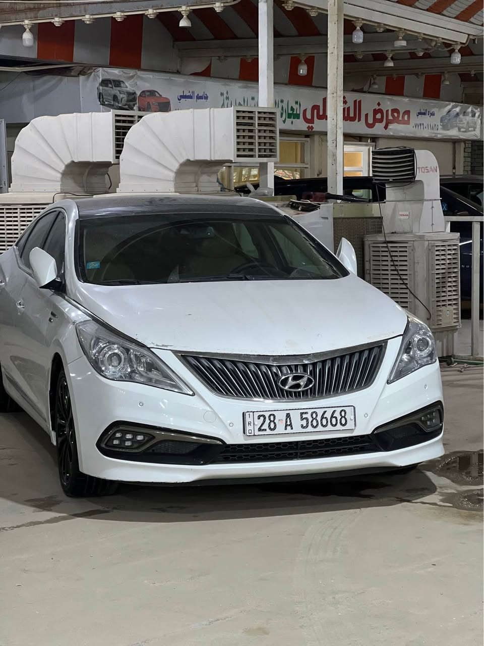 ازيرا موديل 2015 امريكي فول 1/1 سعر 135 وبيها مجال ترهم مراوس  رقم نجف بيها بارد بالبنيد وبارد بالجاملغ الخلفي  للأستفسار اتصال *********** النجف, العراق
