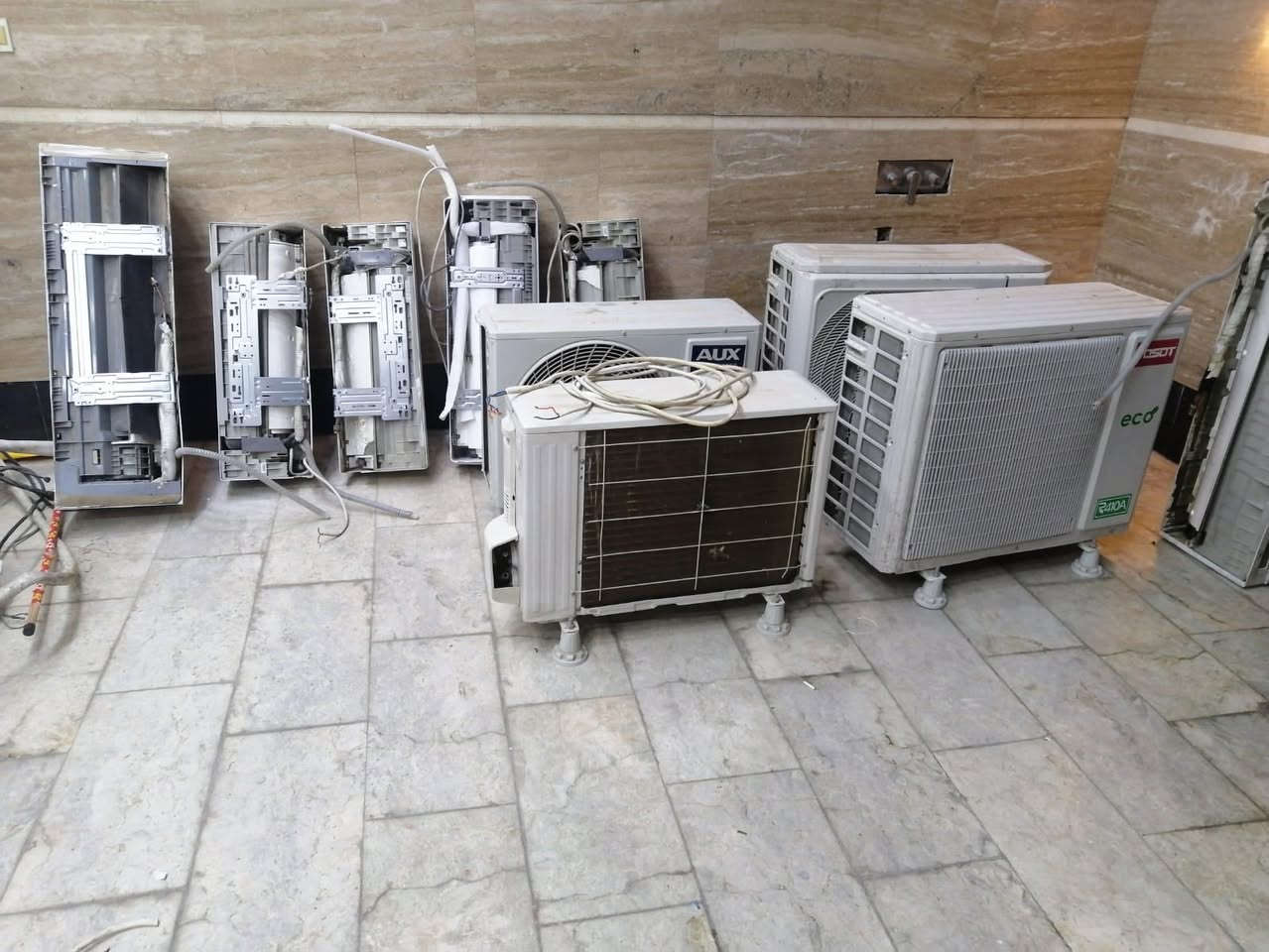 لحمد لله دائماً وأبداً.. > تم بحمد الله إنجاز العمل بفتح السبلت في منطقة الكرادة، والتوجه الآن لمنطقة السيدية للمباشرة بعمليات التركيب (الشد).
مستمرون بتقديم خدماتنا:
غسل وإدامة الأجهزة بأحدث الطرق لضمان أفضل أداء.
اخوكم ابو علي ***********
***********
