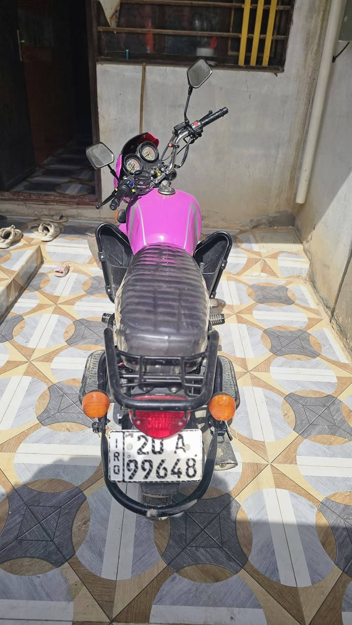 دايون 2023 كلشي شغال فول ماشيه ١٦ بس عداد حقيقي مكينه بعدهه بلاديه رايدهه 2300وبيهه مجال حق جيه مكاني الكاطون
***********
