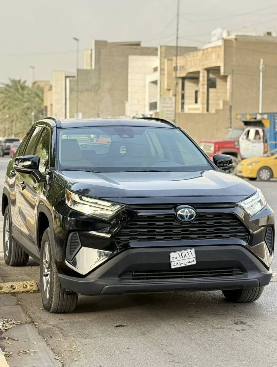 راف فور موديل ٢٠٢٢ xle
رقم بغداد باسمي ماشية ٢٢ الف ميل حادث ربع دعامية  صبغ فقط دعامية تبريد غاز الشركة ما ملعوب بي السيارة جديده 
بيع فقط مستعجل السعر ٢٢٠ ورقة 
للتواصل ***********
