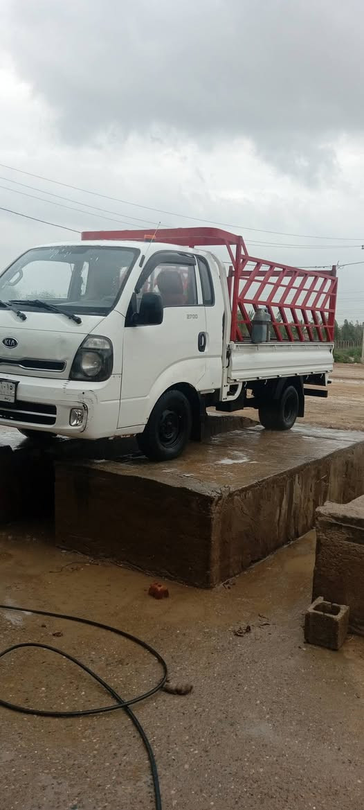 كيا حمل موديل 2013.رقم واسط المكان بغداد
***********
