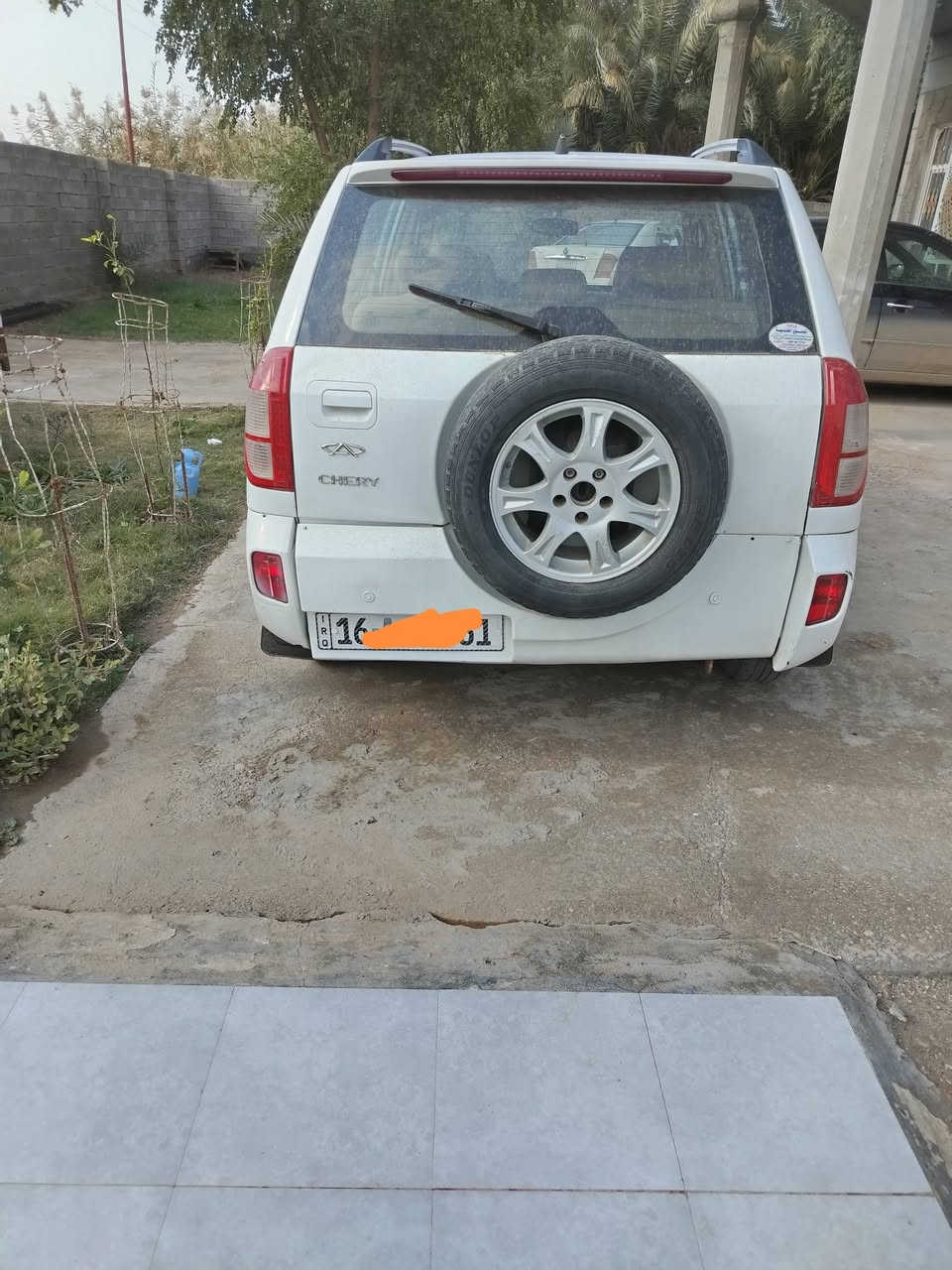 السلام عليكم تحيه طيبه،، للبيع تيكو مؤديل 2012رقم قادسيه دولي سنويه مججدده لل ٣٠ كير اوته ماتيك كير ومحرك وصدر وكهرباءيات وتخم تاير وتبريد كله جاهز سياره بلاديه وبحاله جيده فول مواصفات كامله السعر ٤٥ وبيهه مجال العنوان واسط الزبيديه ***********،، ***********
