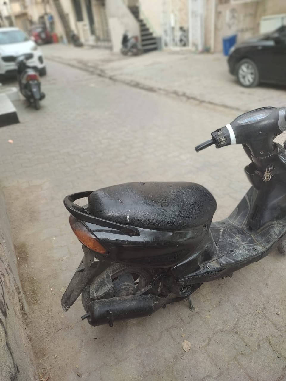 السلام عليكم دراجه ماكس قجمة للبيع نقوصاتهة باتري وبريك امامي شغالة هندر سلف ميشتغل سلف لأن الباتري كاعد السعر250 وبيهة مجال الطيبين للمراسلة على هذا الرقم ***********
