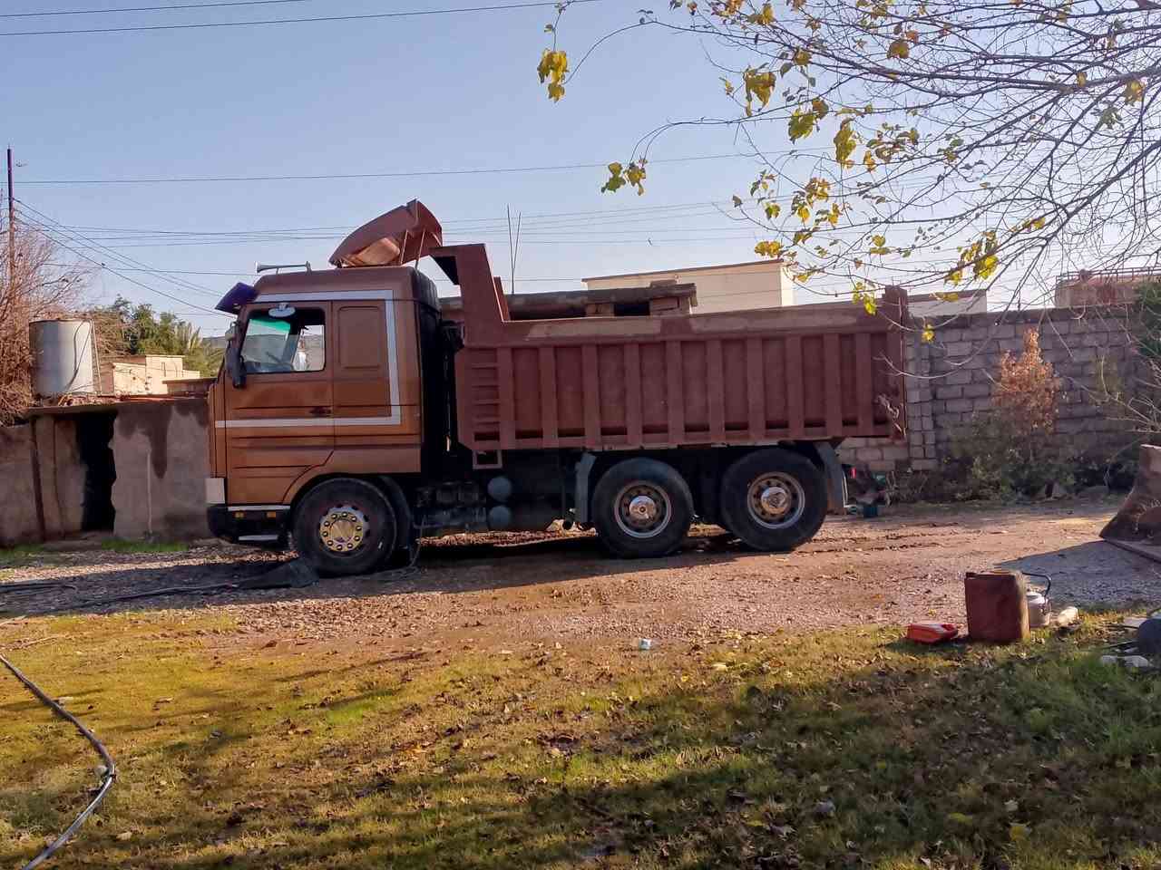 سكانيا بطة قلاب سكس موديل 95 حجم 143 كير 900رقم نينوى ألماني حصه كاز شرط التحويل والوكالة ***********
