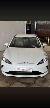 BYDSEAL05  DM-i 1.5L موديل 2025 - سيارة  اللون الابيض والداخل ابيض   ه...