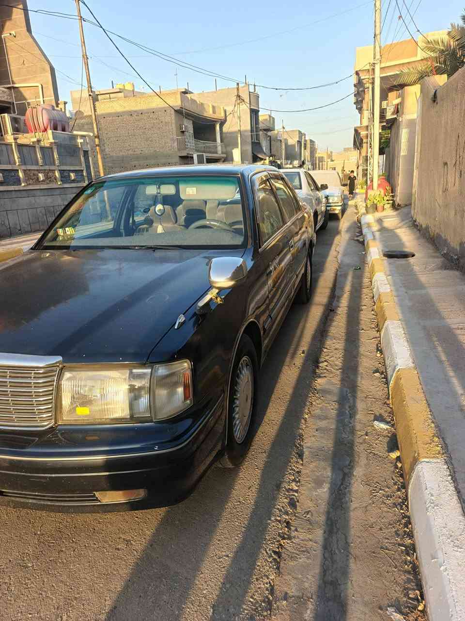 السلام عليكم راس الثور تكم موديل ٩٧رقم نكليزي بسمي سنويه ل١٩ كير ومحرك جديد في في تي ٣٠٠٠  سيارة مكفوله كفاله عامه من ضربه صبغ نقل كصه تخم تاير جديد صدر جديد تبريد ثلج سيارة جاهزه من كلشي مابيه نقص لو برغي البيع السعر ١٠٠ وبيه مجال بسيط المكان واسط الصويرة ***********
