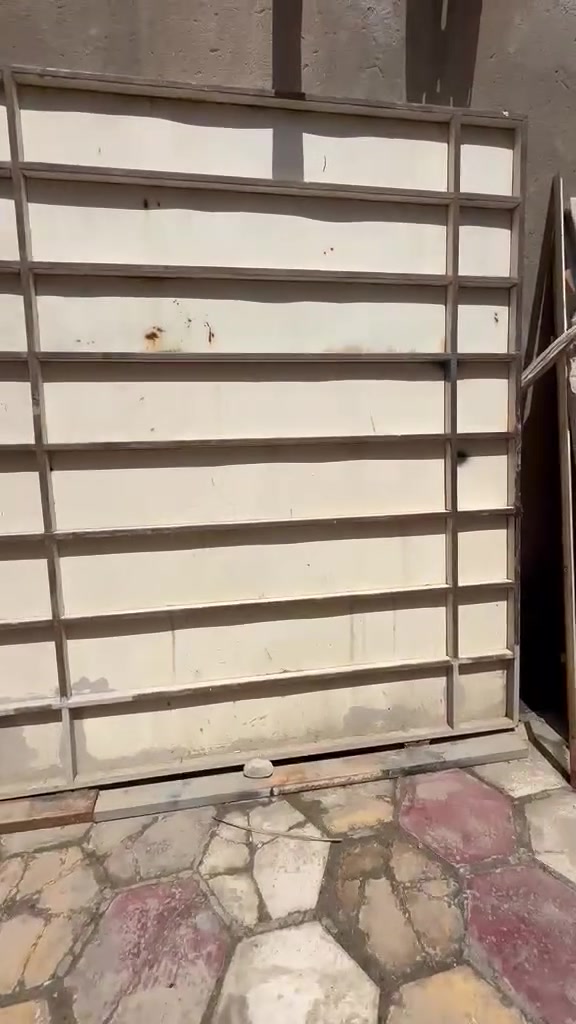 البيع باب 🚪 حوش سليت كدام عينك قيم واخذ ***********
