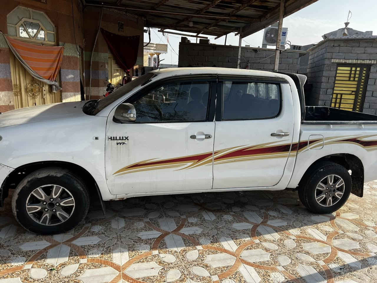 افلاونزه 2010 للبيع محرك ينقص سياره مكلوبه ومعمره تبريد شغال سياره بسمنه تحويل مباشر استفسار اتصل وتدلل السعر 107 وبيهه مجال البصره الدير ***********
